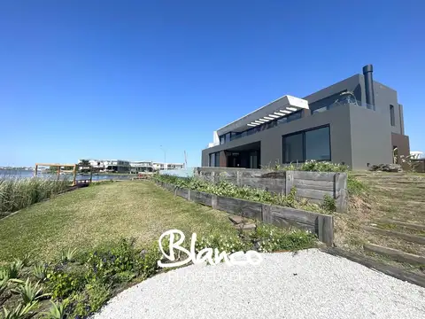 Puertos Del Lago - Marinas -