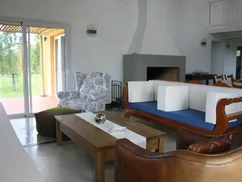 Camino vecinal 2 km desde el Camino Medellín