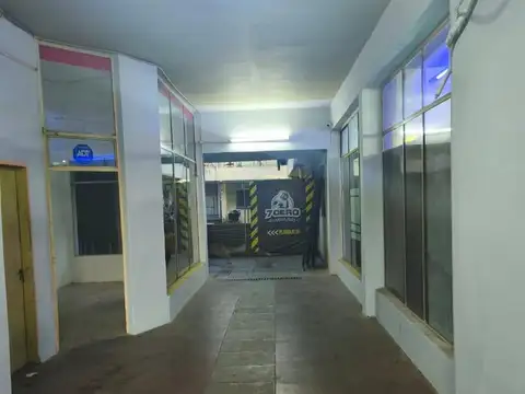 Local Comercial en Barrio Las Flores