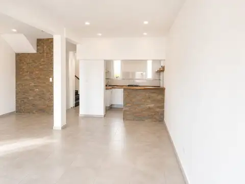 Casa 3 ambientes con 3 baños
