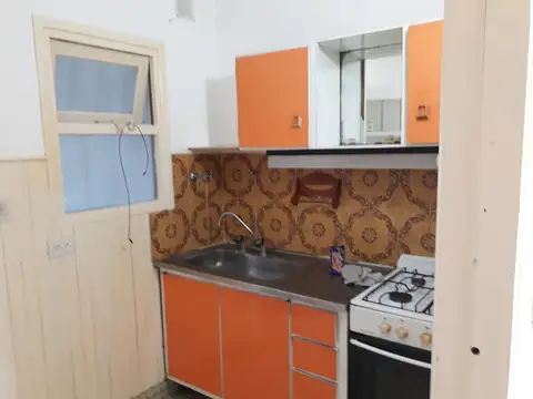 Depto Tipo Casa en Alquiler en Constitucion, $ 1.000.000