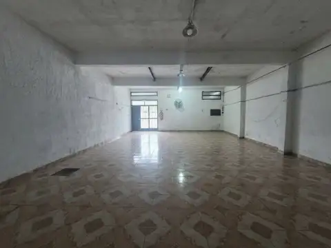 Gobernador Justo Páez Molina 200