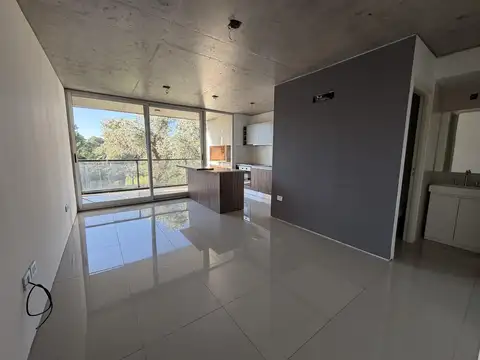 Casa 2 ambientes con 1 baño