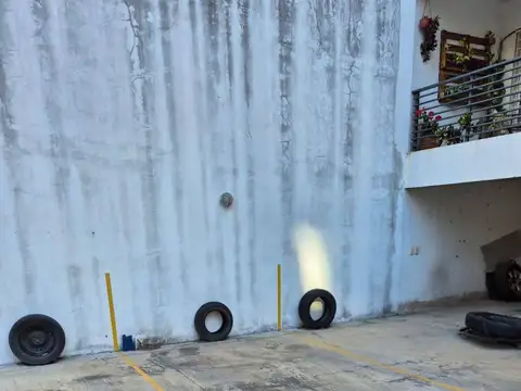 Cochera descubierta  en venta en Coghlan