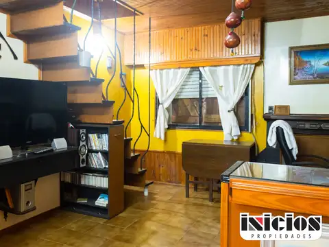 Casa 3 ambientes con 1 baño