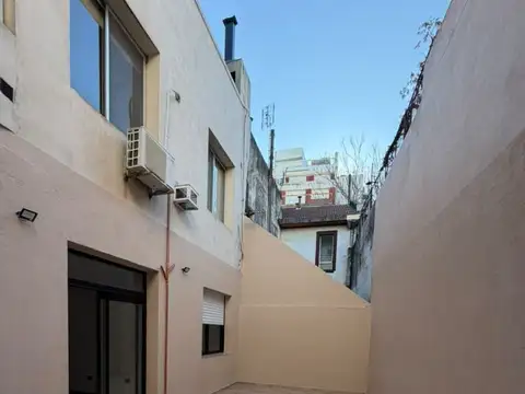 ALQUILER PH 2 Ambientes Reciclado a Nuevo Apto Profesional Patio Villa del Parque
