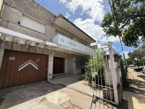 Venta de gran galpón y oficinas en Casavalle