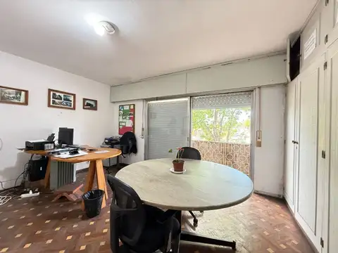 Casa 7 ambientes con 3 baños