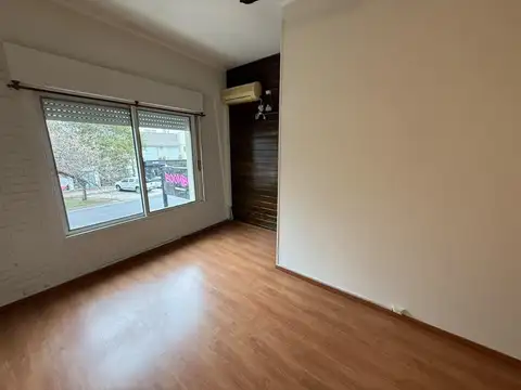 Alquiler Oficinas comerciales en plena Avenida 7 de Marzo, Santo Tome