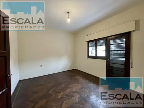 CASA EN ALQUILER PARA USO PROFESIONAL / COMERCIAL / INSTITUCIONAL