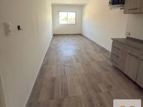 Depto Tipo Casa 2 ambientes con 1 baño