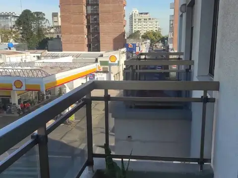 Departamento en venta con cochera edificio Horizonte II Concordia