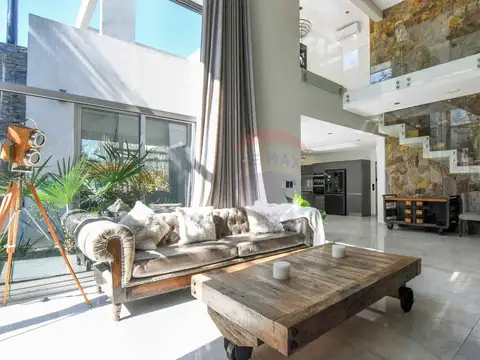 Casa en Venta en La Martona, USD 570.000