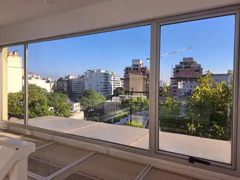 Depto Tipo Casa en Alquiler en Colegiales, USD 1.500