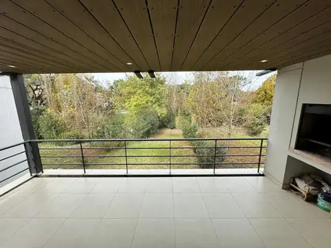 Departamento en Alquiler con 1 cocheras