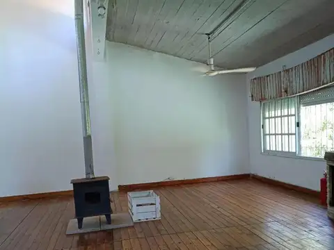 Casa en Alquiler en Villa Gobernador Udaondo, $ 900.000