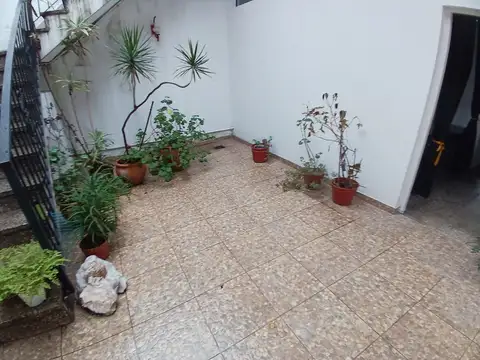 Depto Tipo Casa en Venta de 4 ambientes