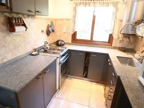 Casa 5 ambientes con 3 baños