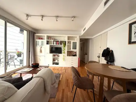 Pacheco De Melo 2000