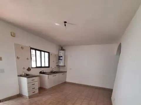 Depto Tipo Casa en Alquiler de 2 dormitorios