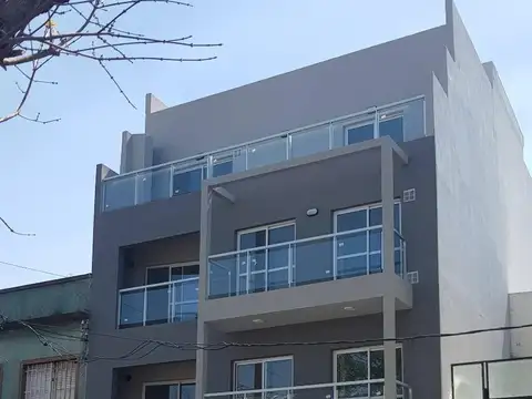 Devoto 2 Ambientes Frente Balcon