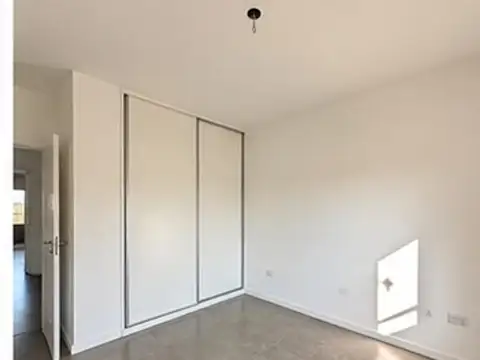 Casa 2 ambientes con 1 baño