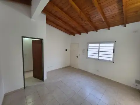 Departamento en Alquiler en Villa Libertad, $ 690.000