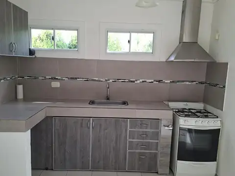 Casa en Alquiler - 2 Dormitorios 1 Baño - 168mts - La Plata
