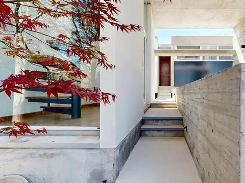 Casa 5 ambientes con 5 baños