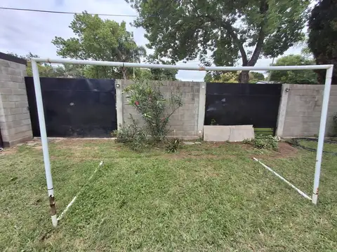 Terreno en Pueblo Esther con Portón y 2 cocheras.