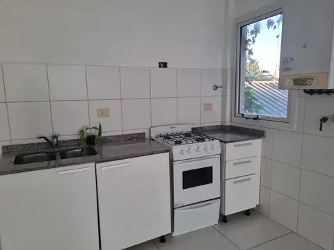 Departamento en Alquiler con 1 cocheras