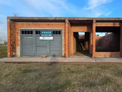 CASA EN  CONSTRUCCION SOBRE LOTE DE 630M2