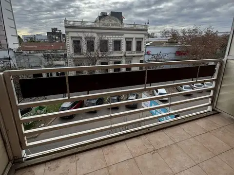 Uruguay al 100