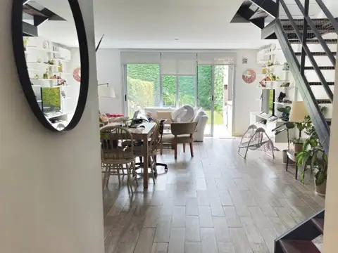 Casa en Venta al Este