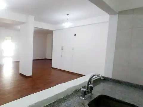 Avenida José María Moreno 1700