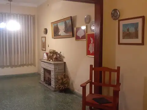 Depto Tipo Casa en Venta al Este