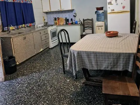 Casa 3 amb. En S.F Solano. OPORTUNIDAD