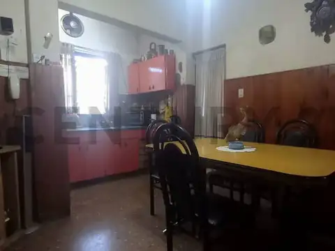 Venta / Permuta PH 4 Amb. con Terraza y Patio Villa Lynch