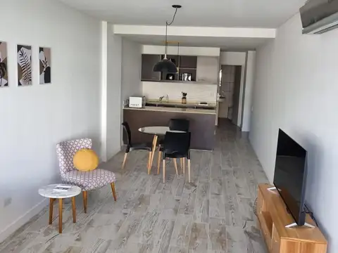 Venta muy amplio monoambiente excelente zona