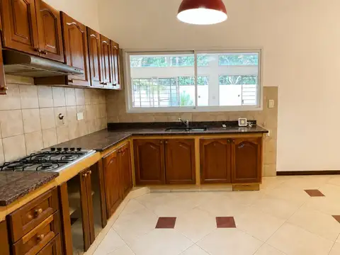 Casa en Alquiler de 2 dormitorios