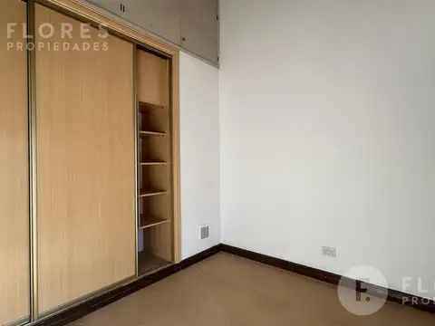 Casa 6 ambientes con 3 baños