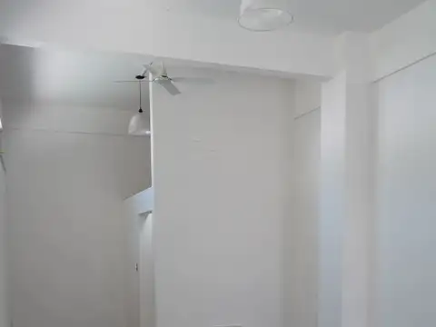 Local en Alquiler Via Púb.