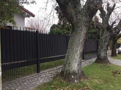 VENTA CHALET EN ZONA RESIDENCIAL