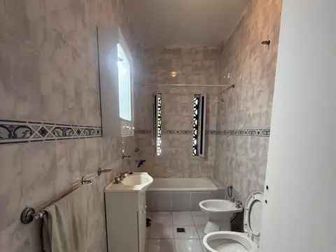 Casa  en Alquiler en Campana, G.B.A. Zona Norte, Argentina