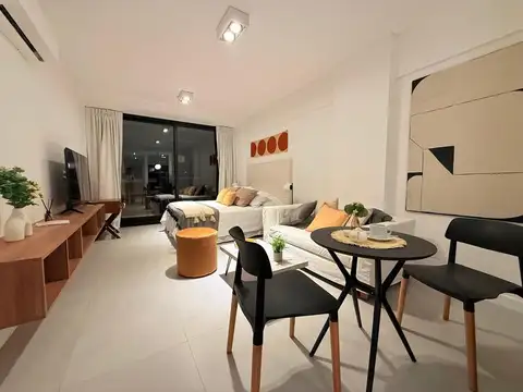Avenida Hipólito Yrigoyen 700