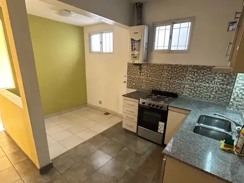 Depto Tipo Casa en Alquiler de 1 dormitorio