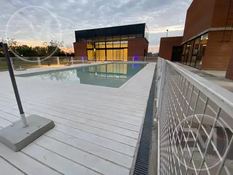 Sargento Cabral  al 3200