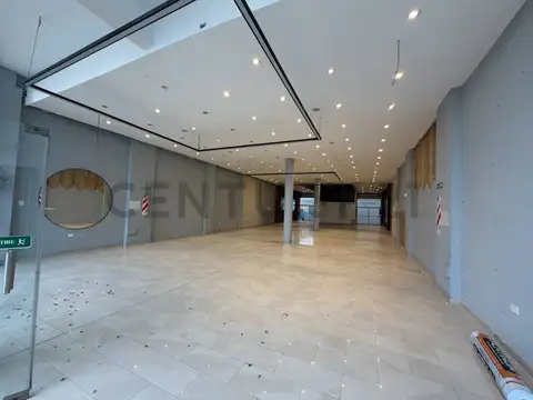 ALQUILER LOCAL COMERCIAL de 390m2 EN EL CENTRO DE LOS POLVORINES – MALVINAS ARGENTINAS