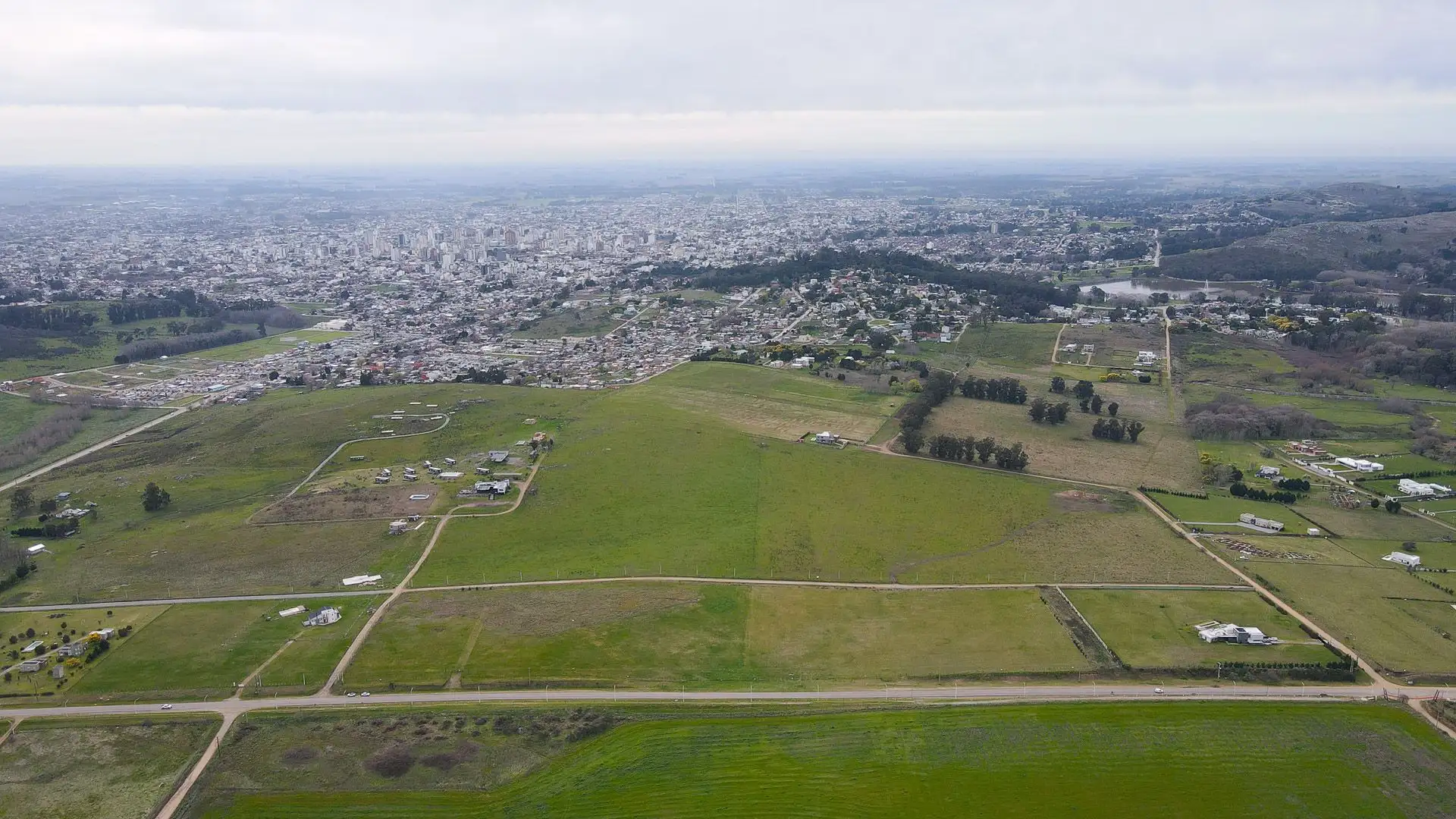 VENTA MANZANA SOBRE AVENIDA SAN GABRIEL – TANDIL