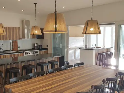 Casa en Venta en Costa Esmeralda, USD 295.000